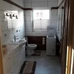 Dom *